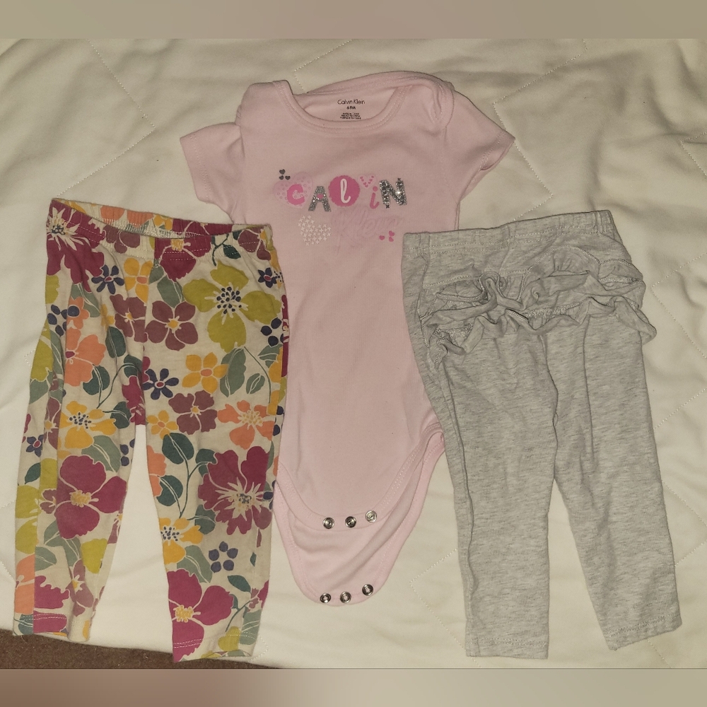 Calvin Klein Pink Bodysuit, Floral Carter's Leggings, 6-9M Girl Bundle